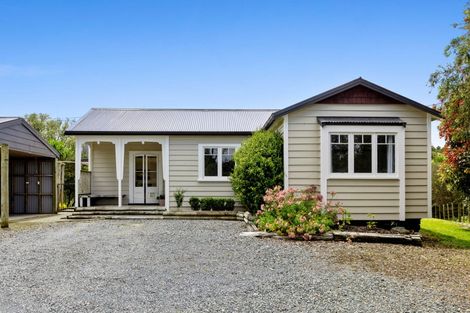 Photo of property in 310 Waiteitei Road, Wellsford, 0974