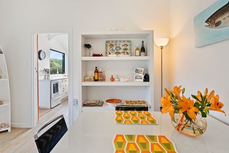 Photo of property in 847 Matapouri Road, Matapouri, Whangarei, 0173