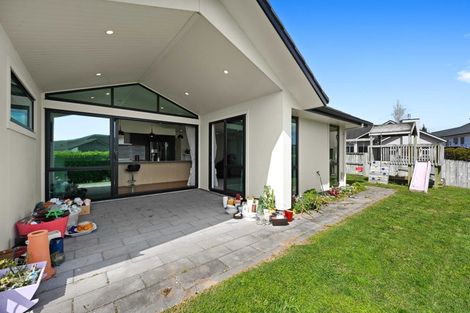 Photo of property in 5 Batten Drive, Flagstaff, Hamilton, 3210