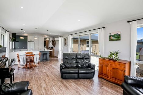 Photo of property in 5 Fantail Avenue, Amberley, 7410