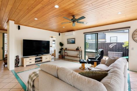 Photo of property in 108a Beverley Terrace, Whangamata, 3620