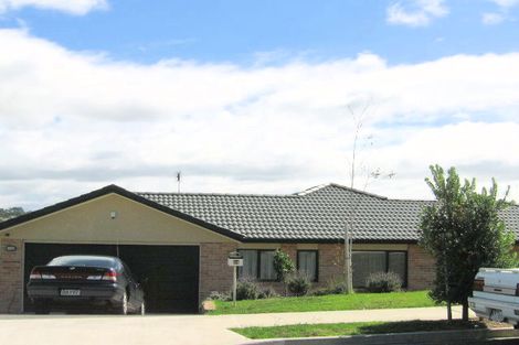 Photo of property in 24 Nimstedt Avenue, Oteha, Auckland, 0632