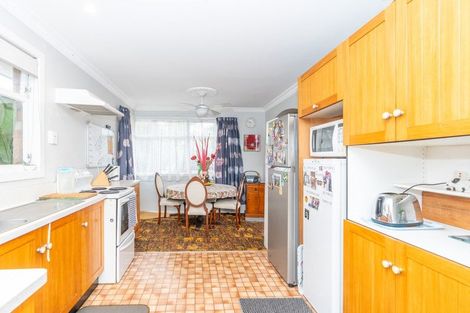 Photo of property in 35 Pulham Crescent, Queenwood, Hamilton, 3210