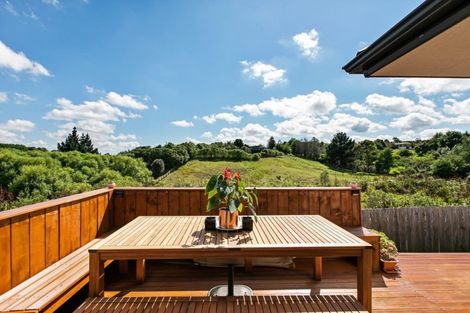 Photo of property in 121 Keri Vista Rise, Papakura, 2110