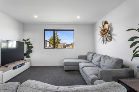 Photo of property in 13 Johnson Avenue, Amberley, 7410