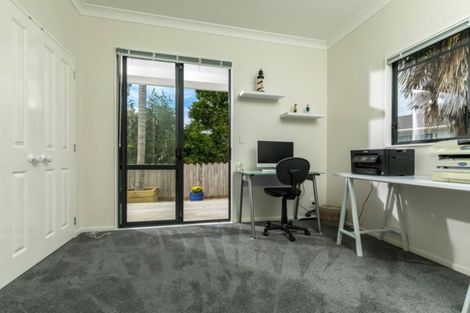 Photo of property in 1/3 Auld Street, Torbay, Auckland, 0630