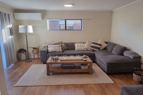 Photo of property in 2/328 Bucklands Beach Road, Bucklands Beach, Auckland, 2012