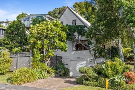 Photo of property in 18 Telstar Place, Beach Haven, Auckland, 0626