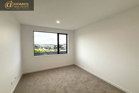 Photo of property in 15 Tupa Street, Long Bay, Auckland, 0630
