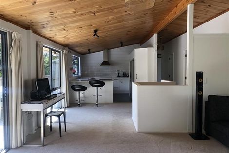 Photo of property in 16 Emlyn Place, Torbay, Auckland, 0630