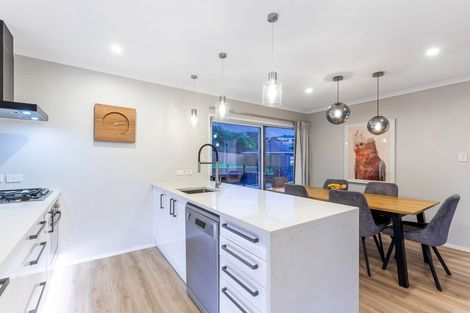 Photo of property in 10 Transom Close, Whitby, Porirua, 5024