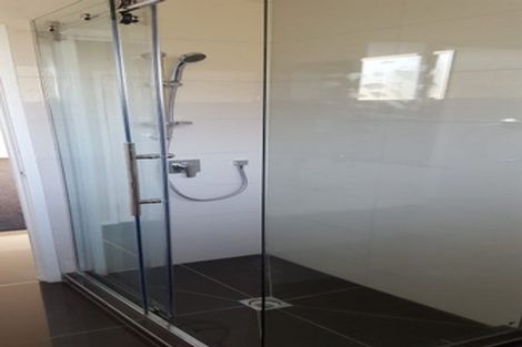 Photo of property in 2/1 Griffen Road, Mount Roskill, Auckland, 1041