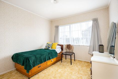 Photo of property in 42 Branch Road, Highlands Park, New Plymouth, 4312