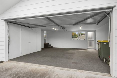 Photo of property in 15 Edgehill Place, Te Puke, 3119