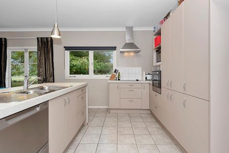 Photo of property in 124a Masters Avenue, Silverdale, Hamilton, 3216