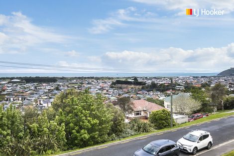 Photo of property in 71 Moana Crescent, Musselburgh, Dunedin, 9013
