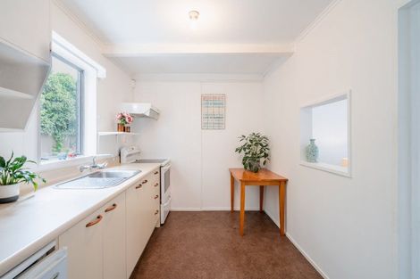 Photo of property in 2/53 Mathesons Road, Phillipstown, Christchurch, 8011