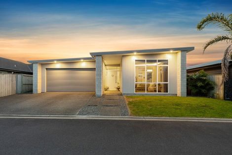 Photo of property in 68b The Boulevard, Papamoa Beach, Papamoa, 3118