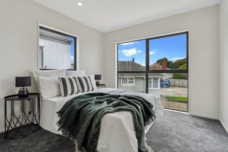 Photo of property in 28 Lincoln Road, Manurewa East, Auckland, 2102