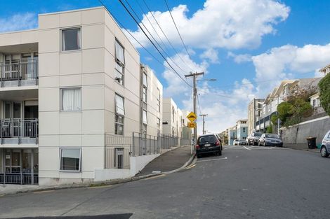 Photo of property in Hanson House, 1a/27 Hanson Street, Mount Cook, Wellington, 6021