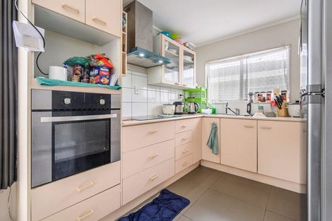 Photo of property in 2/20 Rata Vine Drive, Wiri, Auckland, 2104