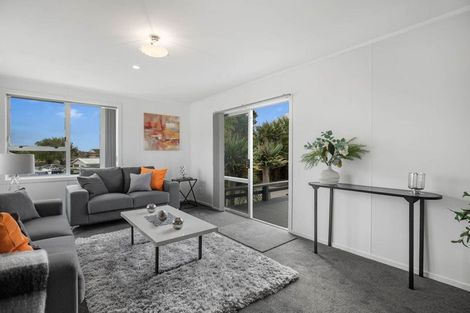 Photo of property in 7 Taitimu Drive, Weymouth, Auckland, 2103