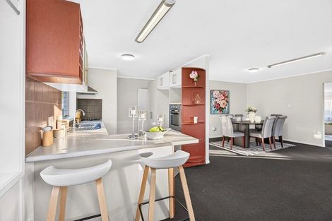 Photo of property in 5 Bittern Place, Henderson, Auckland, 0610