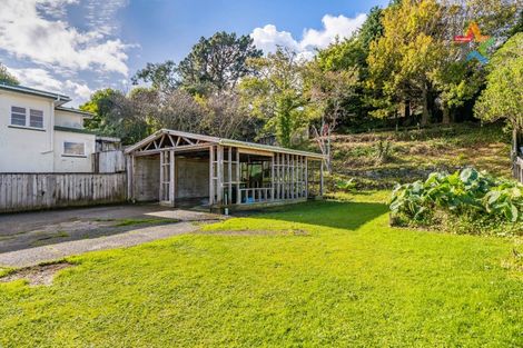 Photo of property in 127 Stokes Valley Road, Stokes Valley, Lower Hutt, 5019