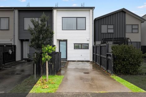 Photo of property in 83 Battalion Drive, Papakura, 2110