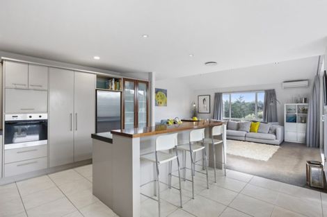 Photo of property in 26 Admirals Court Drive, Greenhithe, Auckland, 0632