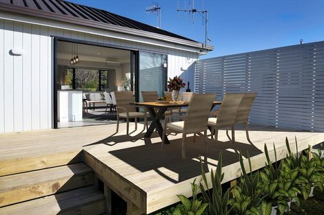 Photo of property in 9 Rutherford Road, Marewa, Napier, 4110