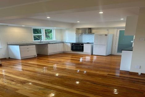 Photo of property in 23 Huntingdon Street, Northland, Wellington, 6012