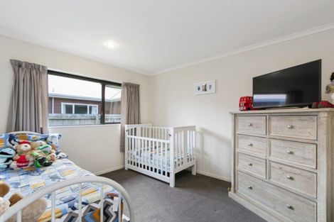 Photo of property in 13 Woodland Grove, Wainuiomata, Lower Hutt, 5014