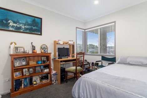 Photo of property in 61 Bathurst Crescent, Pyes Pa, Tauranga, 3112