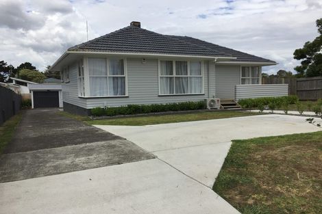 Photo of property in 44 Gossamer Drive, Pakuranga Heights, Auckland, 2010
