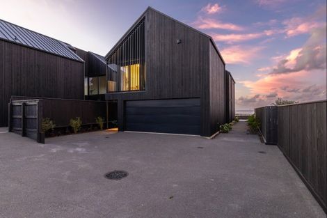 Photo of property in 10a Whiteley Street, Moturoa, New Plymouth, 4310