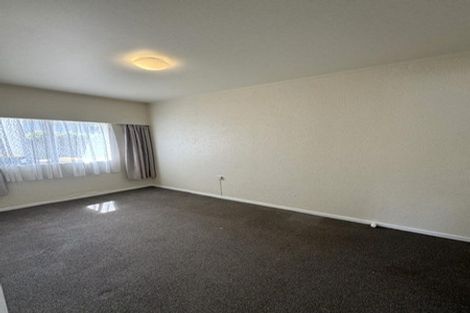 Photo of property in 59 Lincoln Park Avenue, Massey, Auckland, 0614