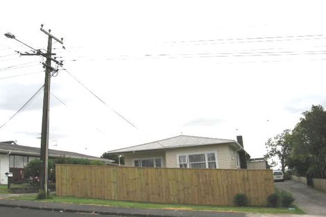 Photo of property in 1/28 Salisbury Road, Birkdale, Auckland, 0626