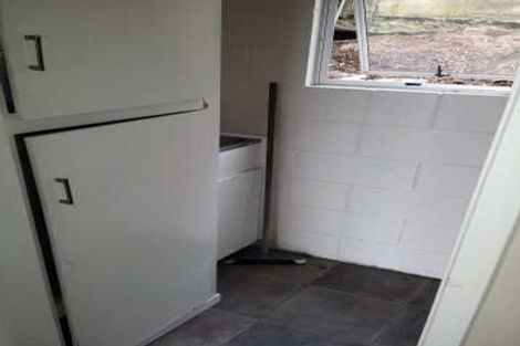 Photo of property in 16 Findlay Street, Moturoa, New Plymouth, 4310