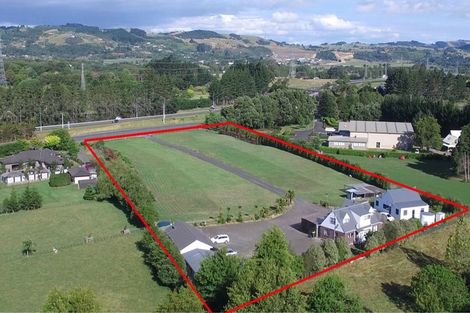 Photo of property in 613 Great South Road, Runciman, Drury, 2578