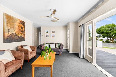 Photo of property in 73 Middle Road, Havelock North, 4130