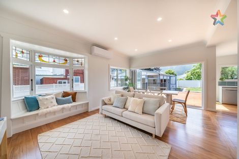 Photo of property in 44 Cambridge Terrace, Waiwhetu, Lower Hutt, 5010