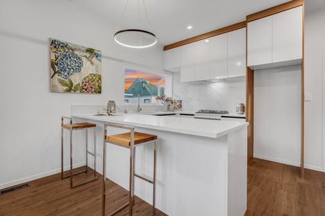 Photo of property in 1/13 Clevedon Road, Papakura, 2110