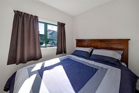 Photo of property in 59 Fifth Avenue, Urenui, 4377