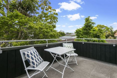 Photo of property in 5/18 Wolsley Avenue, Milford, Auckland, 0620