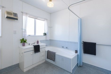 Photo of property in 1 Arapiki Road, Stoke, Nelson, 7011