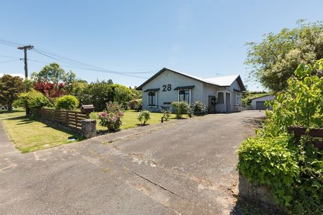 Photo of property in 28 Church Street, Waipawa, 4210