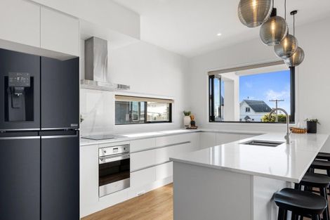 Photo of property in 1024b Papamoa Beach Road, Papamoa Beach, 3118