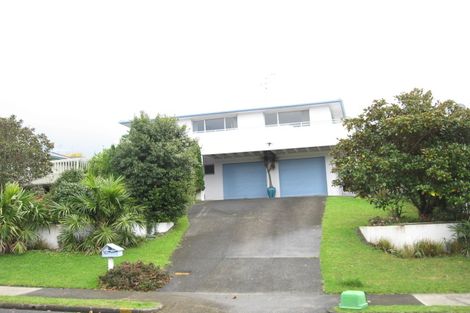 Photo of property in 30 Haseler Crescent, Howick, Auckland, 2014