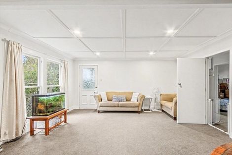 Photo of property in 12 Hunia Street, Marton, 4710